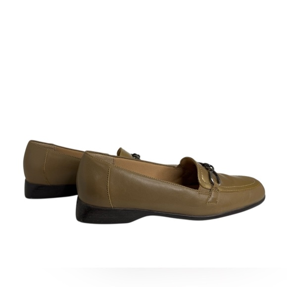Trotters Gold Loafers Size 7.5 - Picture 2 of 4